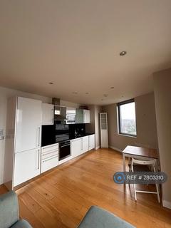 1 bedroom flat to rent, Altyre Road, Croydon, CR0