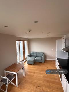1 bedroom flat to rent, Altyre Road, Croydon, CR0
