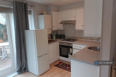 1 bedroom flat to rent, Hotham Lodge, London, SW19