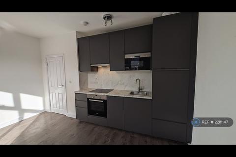 2 bedroom flat to rent, Warrington Road, Harrow, HA1
