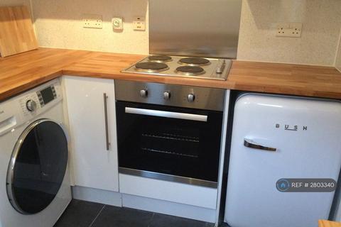 2 bedroom semi-detached house to rent, Clement Court, Auchtermuchty, Cupar, KY14