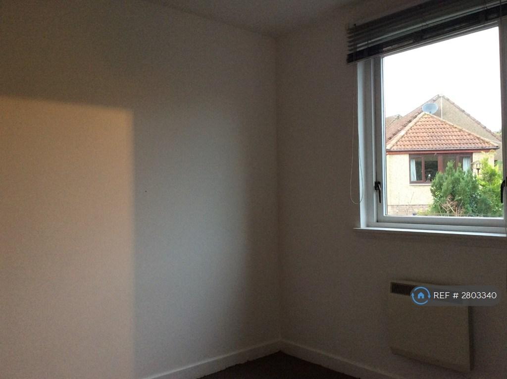 Rear Double Bed 1/2