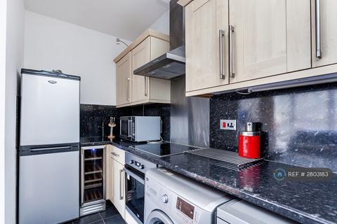 2 bedroom flat to rent, Newington Causeway, London, SE1