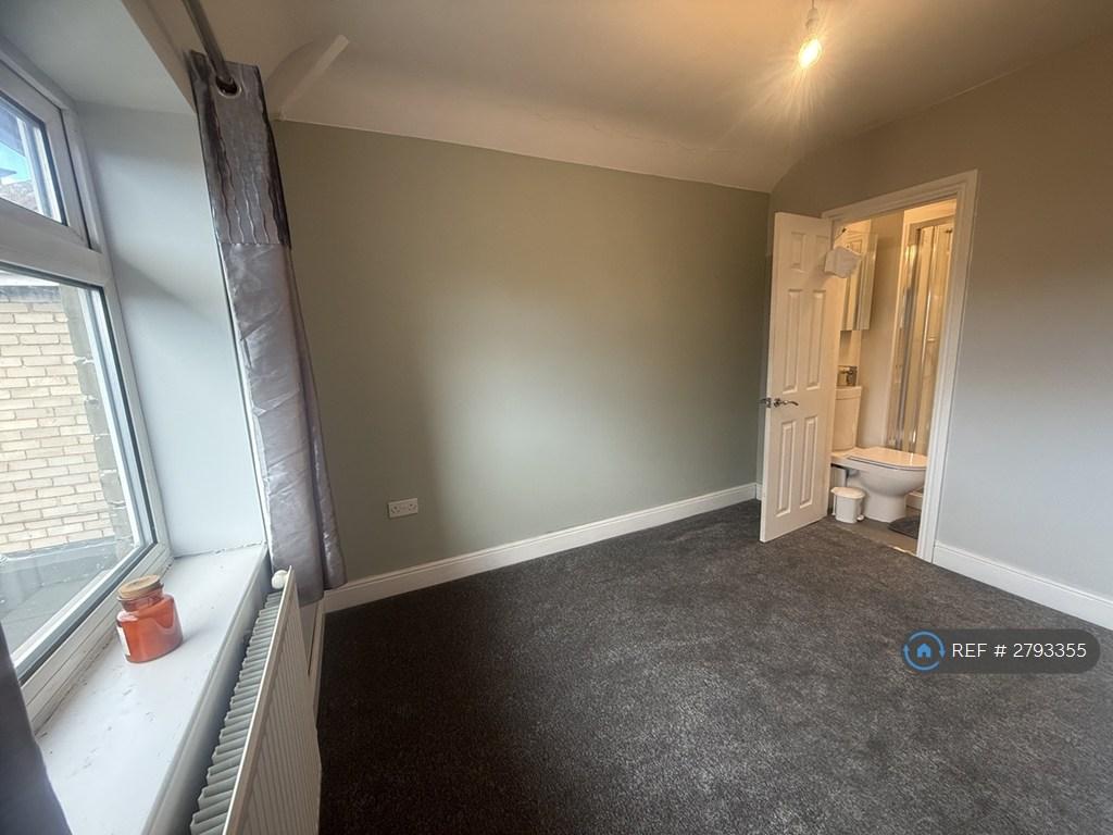 Room2 - En-Suite