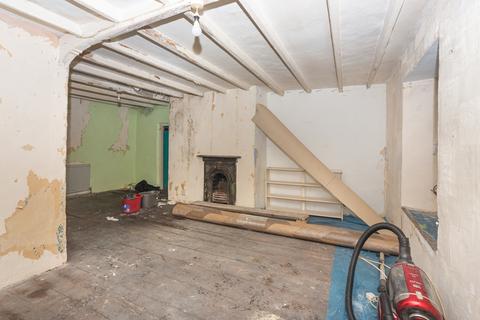 2 bedroom end of terrace house for sale, 93 High Street, Bangor, Gwynedd LL57 1NS