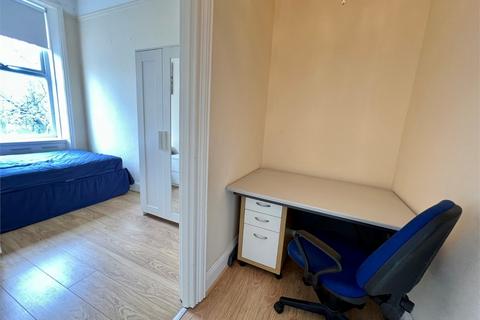 2 bedroom apartment to rent, Summerhill, Thornhill, Sunderland, SR2