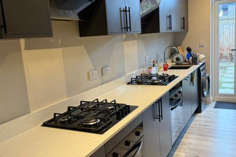 House share to rent, Northolt, London. UB5