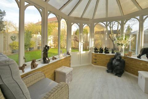 4 bedroom detached house for sale, Chestnut Lane, Ashford TN23
