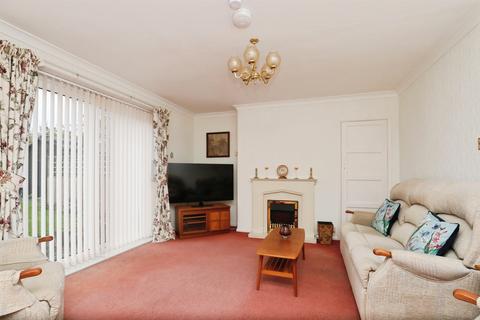 3 bedroom semi-detached house for sale, Hillside, Marham