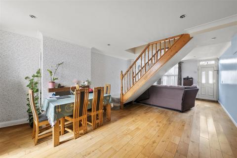 2 bedroom terraced house for sale, Orchard Road, Hounslow TW4