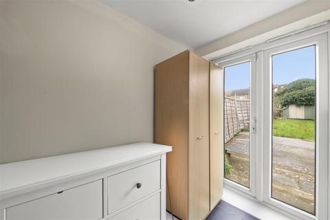 2 bedroom terraced house for sale, Orchard Road, Hounslow TW4