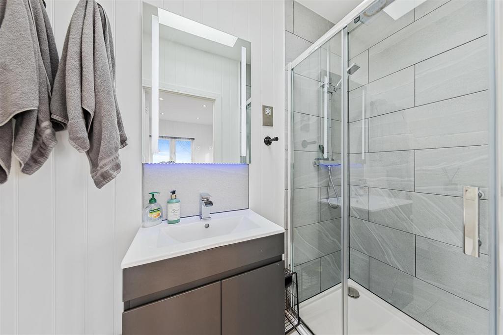 10 Bedford Rd Web52.jpg