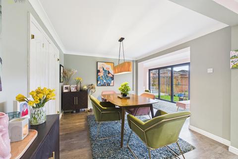 4 bedroom detached house for sale, Shottery Grove, Sutton Coldfield, B76 2QB