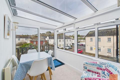 2 bedroom flat to rent, Kenwyn Street, Truro