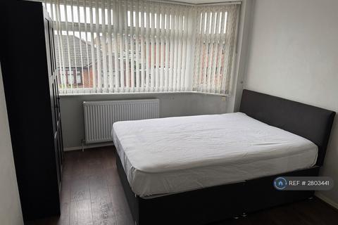 1 bedroom in a house share to rent, Foresters Crescent, Bexleyheath, DA7