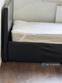 1 bedroom in a house share to rent, Foresters Crescent, Bexleyheath, DA7