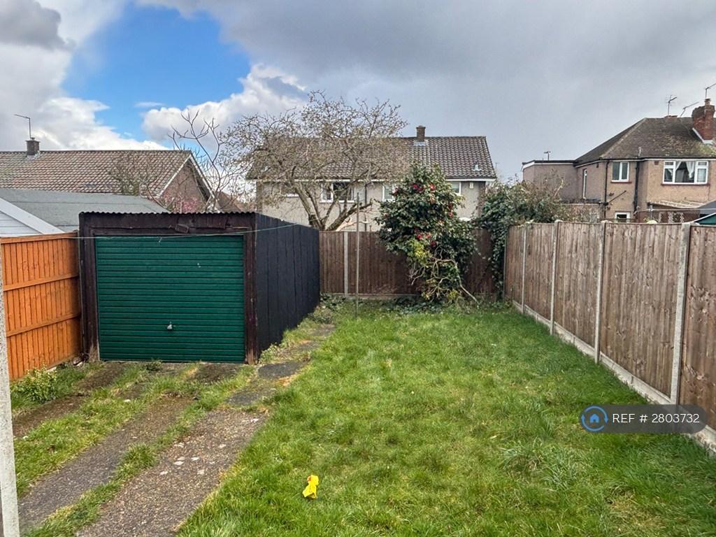 Back Garden With Garage Space