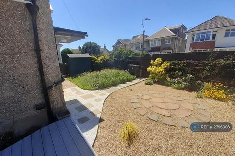 2 bedroom flat to rent, Southbourne Road, Bournemouth, BH6