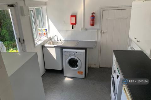 6 bedroom end of terrace house to rent, Elton Road, Bristol, BS7