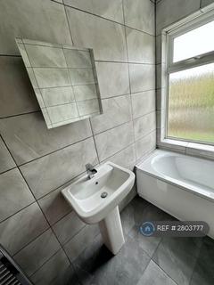 2 bedroom semi-detached house to rent, St. Bartholomews Road, Nottingham, NG3