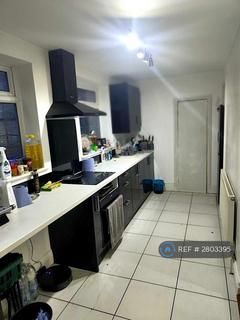 1 bedroom in a house share to rent, Paddock Foot, Huddersfield, HD1