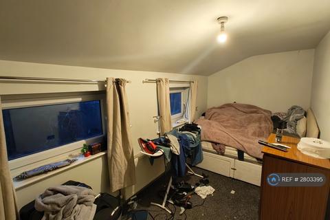 1 bedroom in a house share to rent, Paddock Foot, Huddersfield, HD1