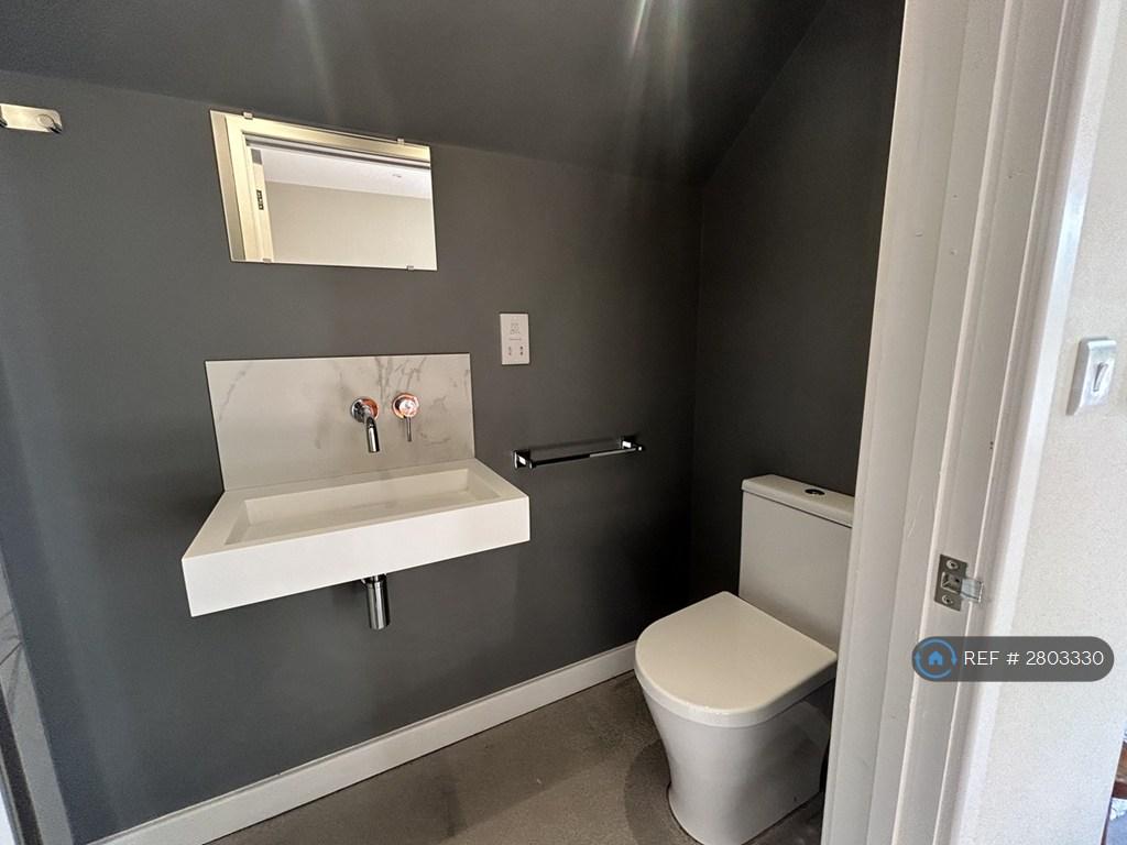 Ensuite Shower Room