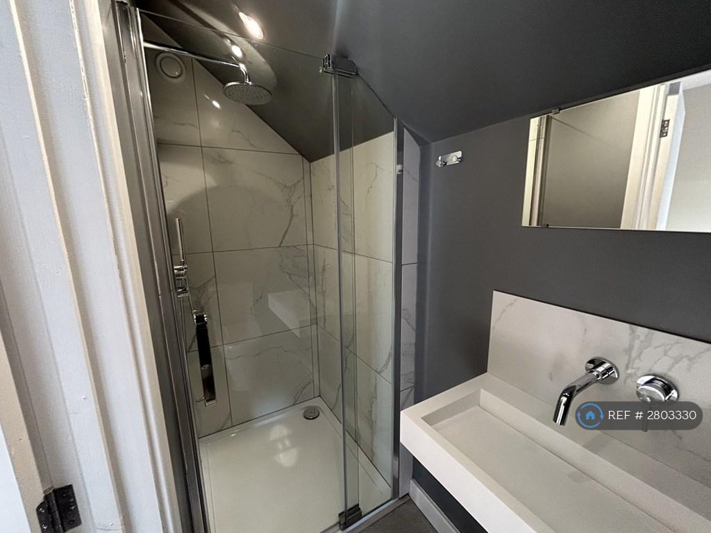 Ensuite Shower Room