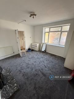 1 bedroom in a house share to rent, Ryvers Road, Slough, SL3