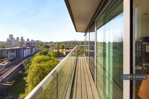 1 bedroom flat to rent, Distillery Tower, London, SE8