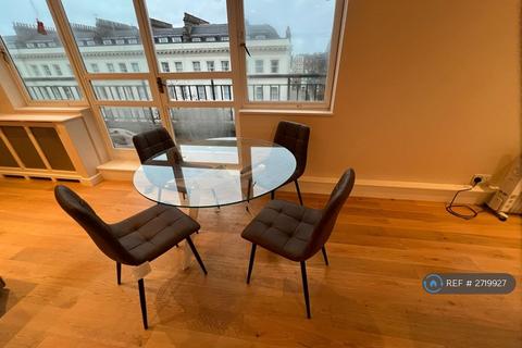 3 bedroom flat to rent, Derwent House, London, SW7