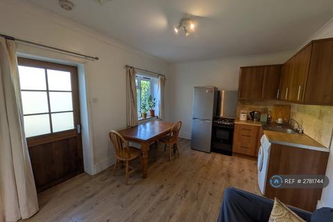 1 bedroom flat to rent, Bourne Grove, Lower Bourne, Farnham, GU10
