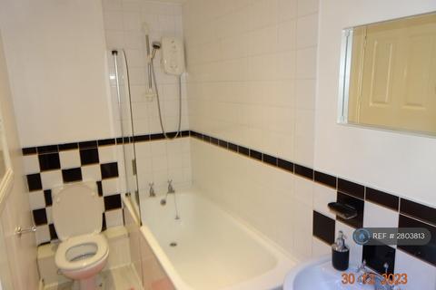 2 bedroom semi-detached house to rent, Broad Meadows, Newcastle Upon Tyne, NE3