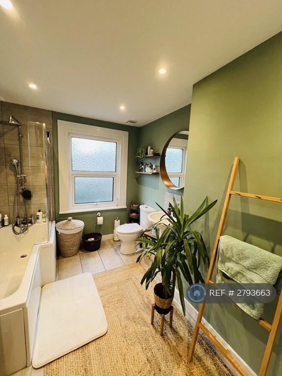 Bathroom / Utility