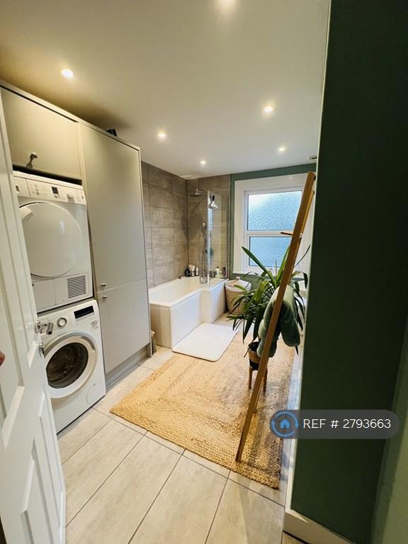 Bathroom / Utility