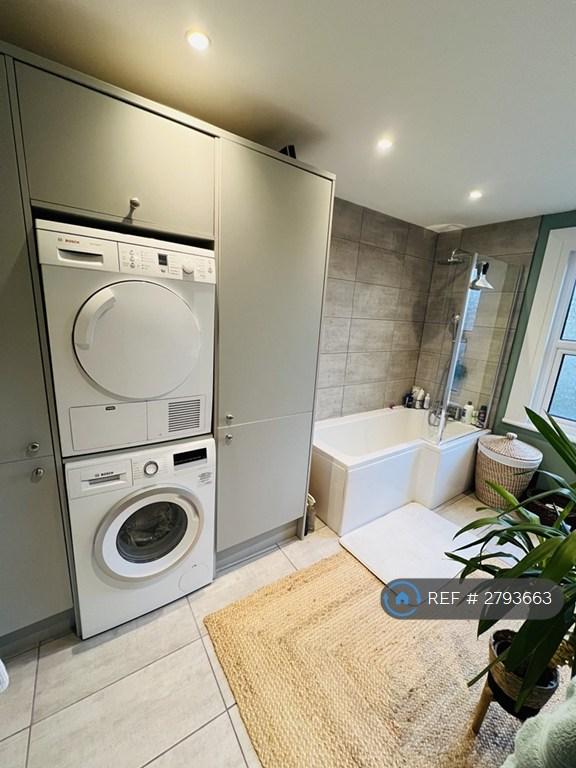 Bathroom / Utility