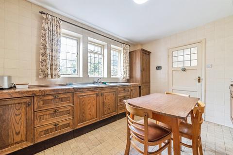 4 bedroom detached house for sale, Grantham Road, Sleaford