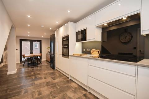 4 bedroom detached house for sale, Emmerson Drive, Clipstone Village, Mansfield