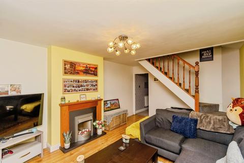 2 bedroom semi-detached house for sale, Barford Close, Wednesbury