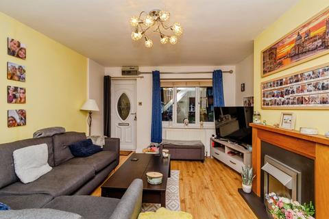 2 bedroom semi-detached house for sale, Barford Close, Wednesbury