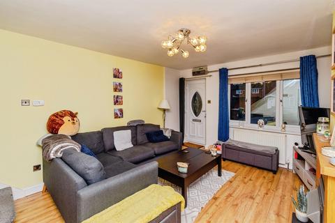 2 bedroom semi-detached house for sale, Barford Close, Wednesbury