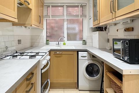 1 bedroom flat to rent, Chatsworth Road