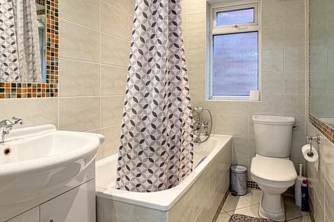 1 bedroom flat to rent, Chatsworth Road
