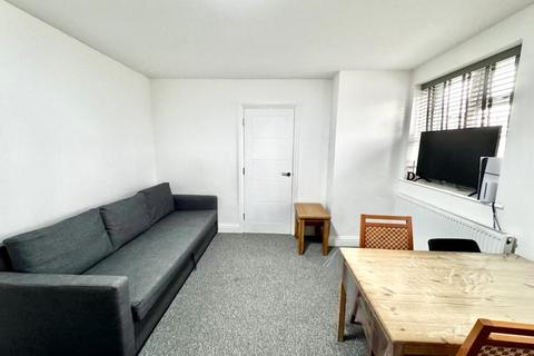 1 bedroom flat to rent, Old Ruislip Road, London  UB5