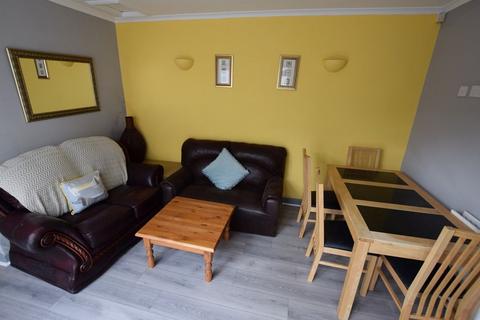 undefined, Room 4