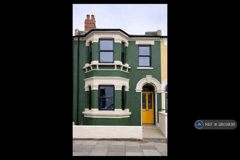 4 bedroom terraced house to rent, Arlesford Road, London, SW9