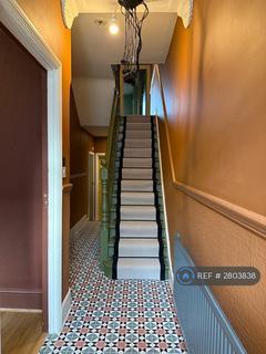 4 bedroom terraced house to rent, Arlesford Road, London, SW9