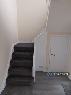 3 bedroom semi-detached house to rent, Poynters Road, Dunstable, LU5