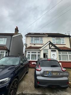 4 bedroom semi-detached house to rent, Bradley Road, Slough, SL1