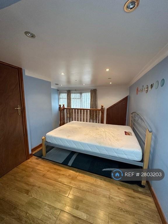 Room 4